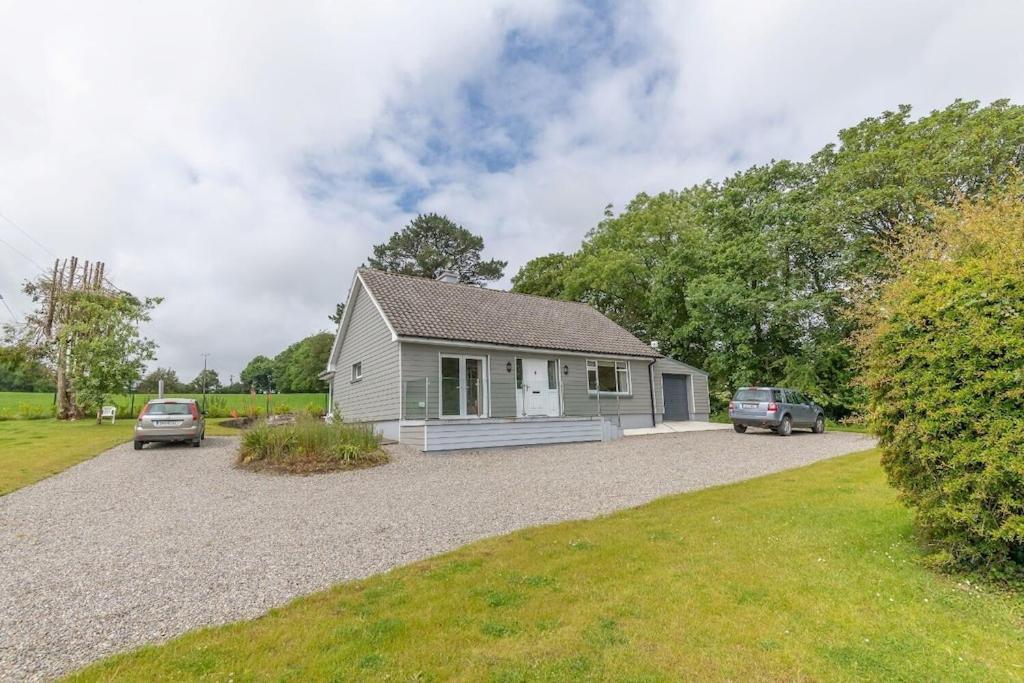קורק 2 Bed Waterfront Property - Close To Courtmacsherry מראה חיצוני תמונה