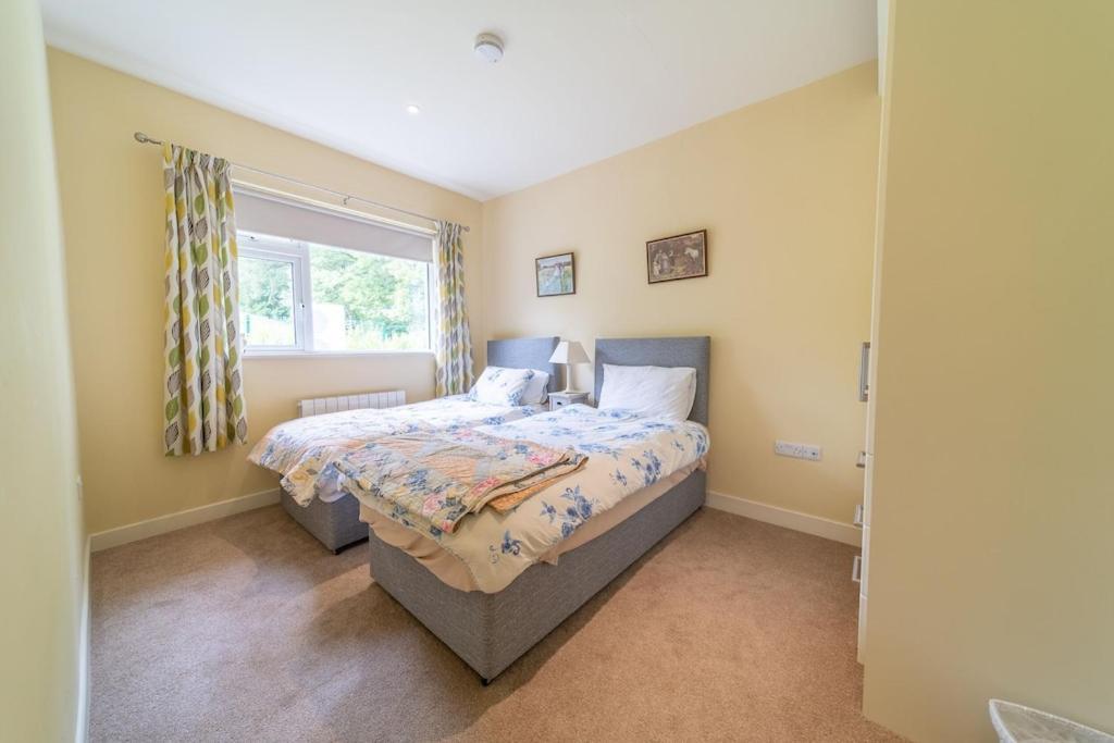 קורק 2 Bed Waterfront Property - Close To Courtmacsherry מראה חיצוני תמונה