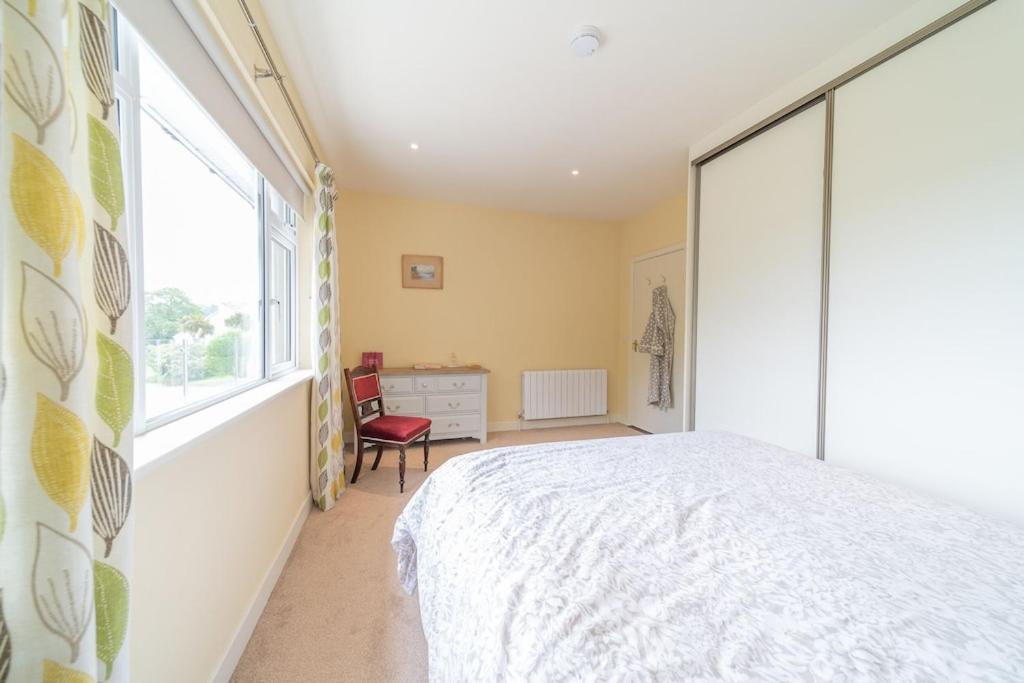 קורק 2 Bed Waterfront Property - Close To Courtmacsherry מראה חיצוני תמונה